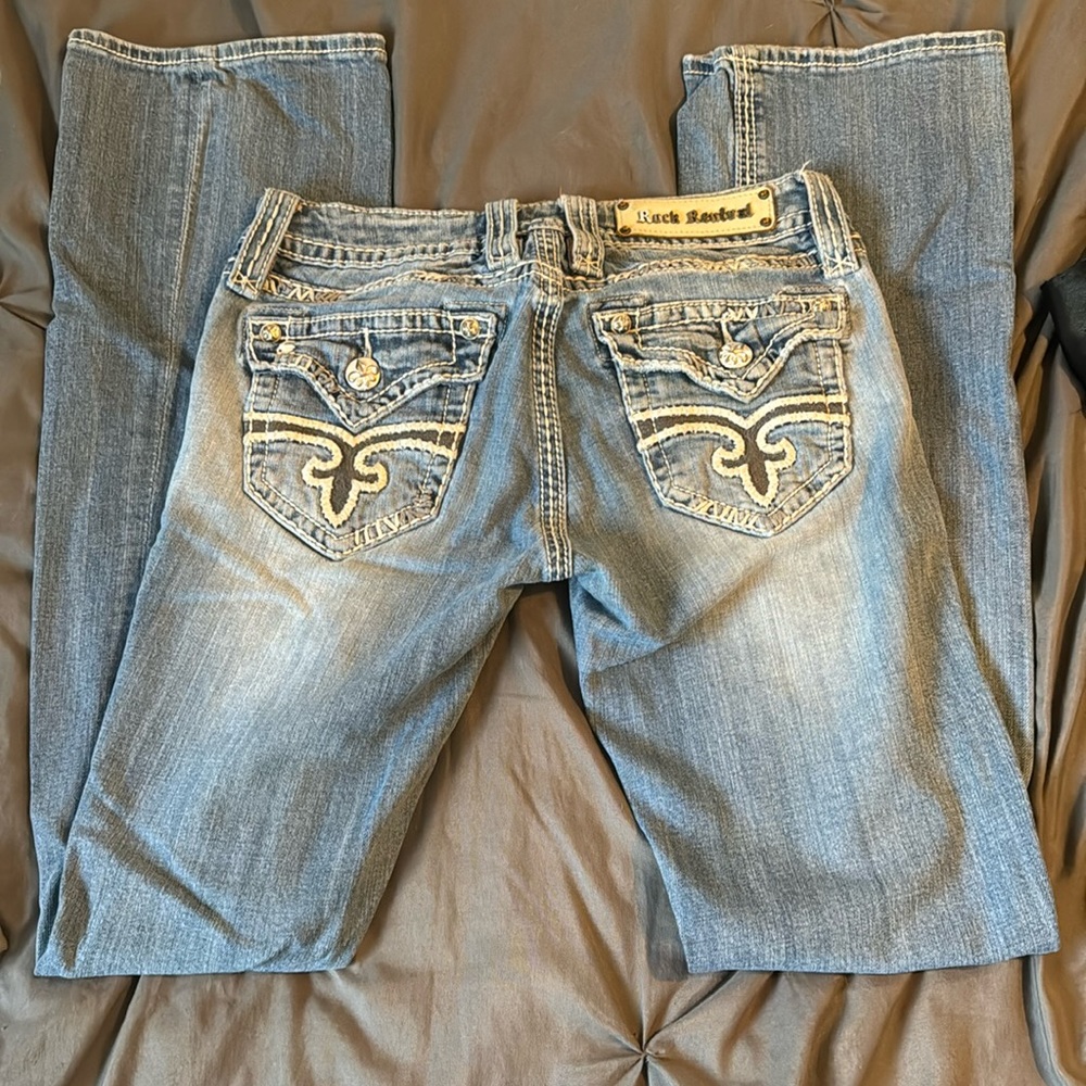 COPY - COPY - Rock Revivals Size 27! Great condition inseam 32’